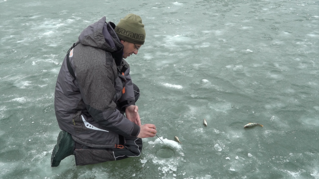 Мормышка зимой